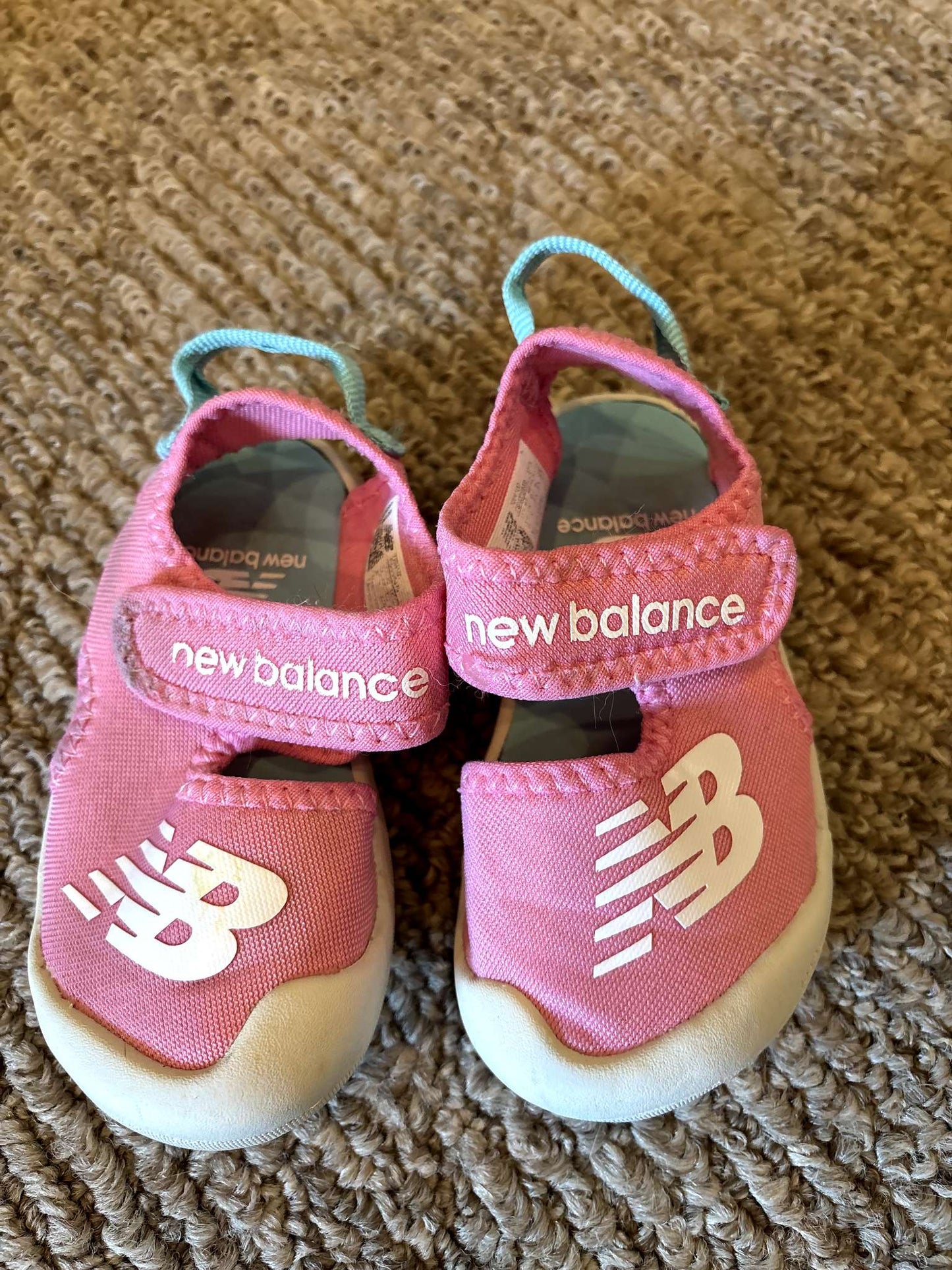 Girls sandal size 5, Shoes 5 (Walkers:12-24 mth)