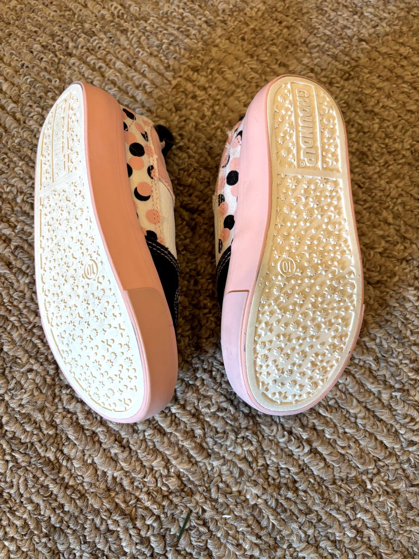 Girls sneaker size 10, Shoes 10 (Toddler:2-4yr)