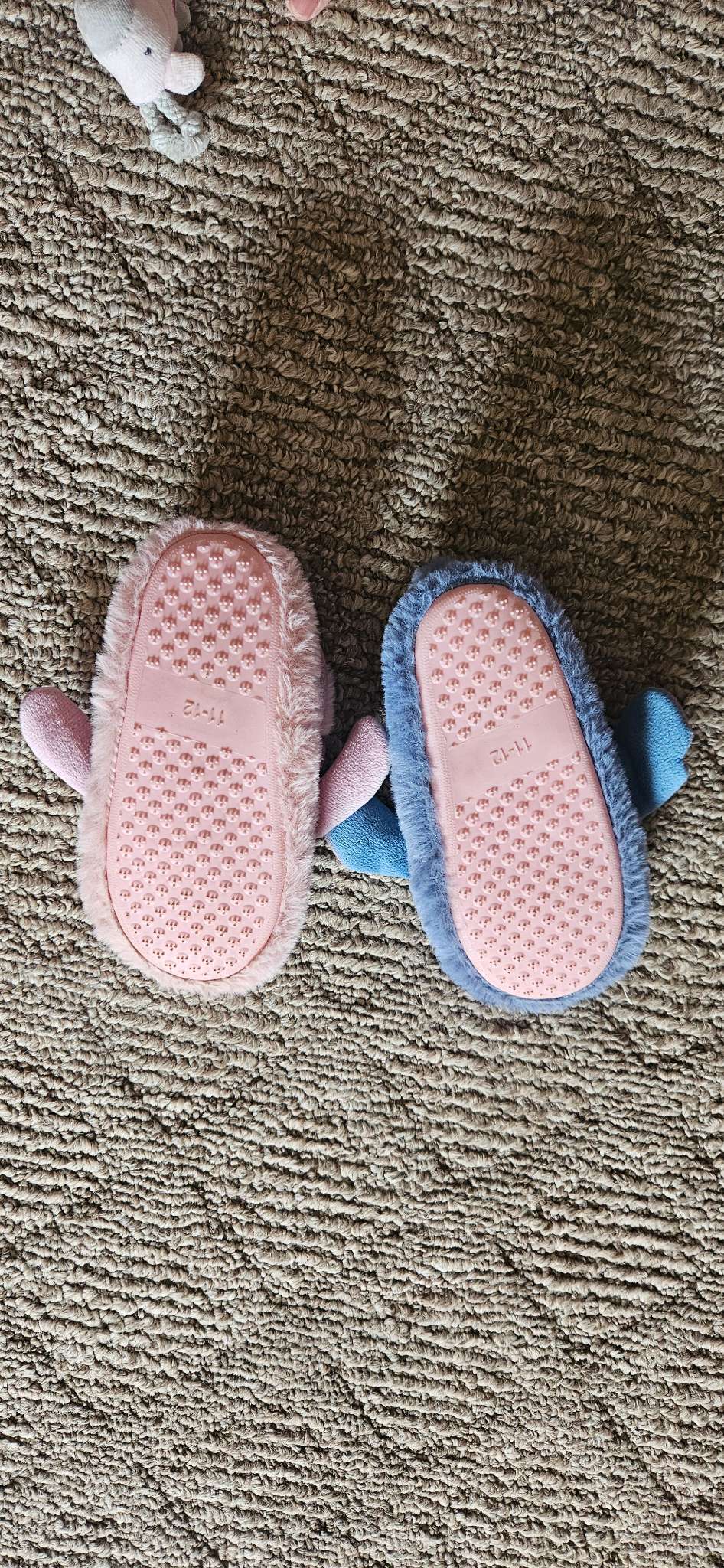 Lilo and Stitch kids size 11/12 Slippers, Shoes 11 (Toddler:2-4yr)