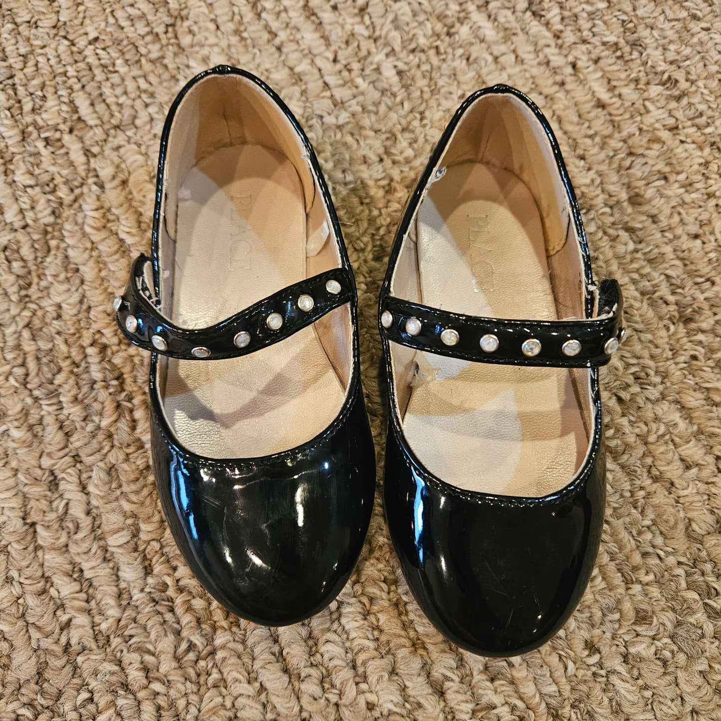 Girls black dresses shoes size 8, Shoes 8 (Toddler:2-4yr)