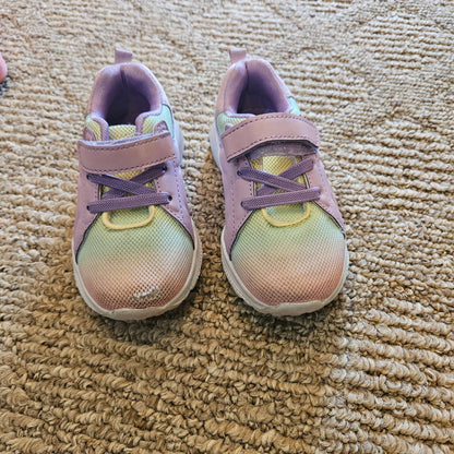 Rainbow sneakers size 7, Shoes 7 (Walkers:12-24 mth)