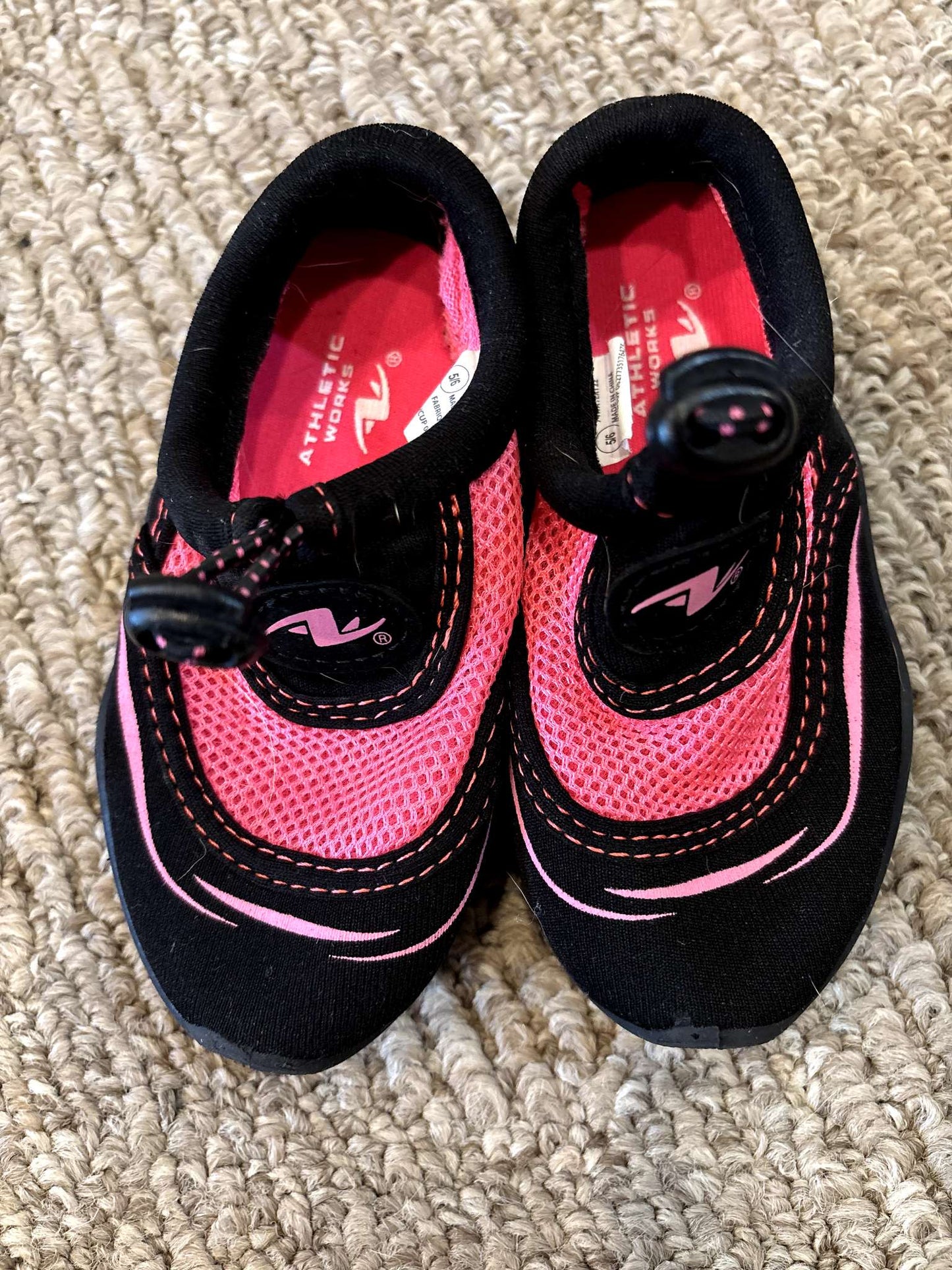 Water shoes size 5/6, Shoes 5 (Walkers:12-24 mth)