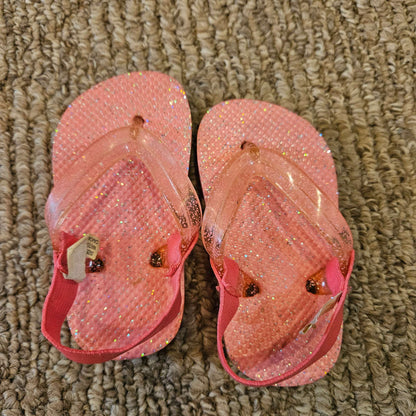 Girls pink flip flops size 4/5, Shoes 4.5 (Walkers:12-24 mth)