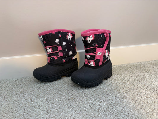 Winter boots size 6, Shoes 6 (Walkers:12-24 mth)