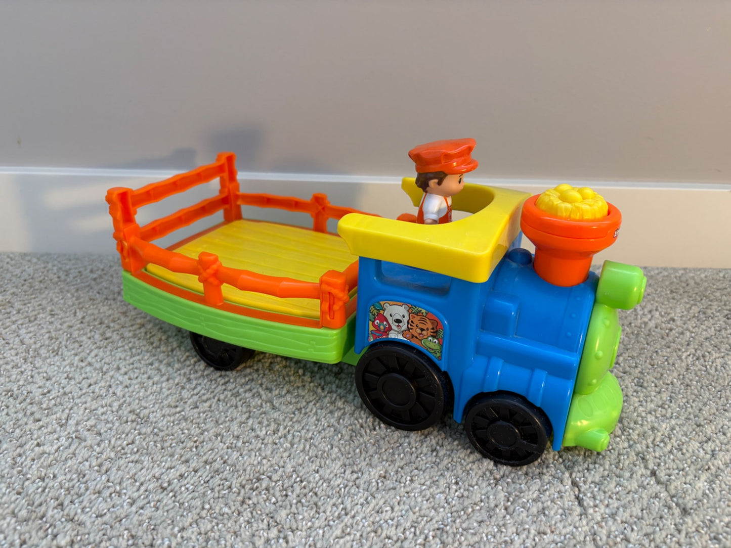 Little people jungle vehicle