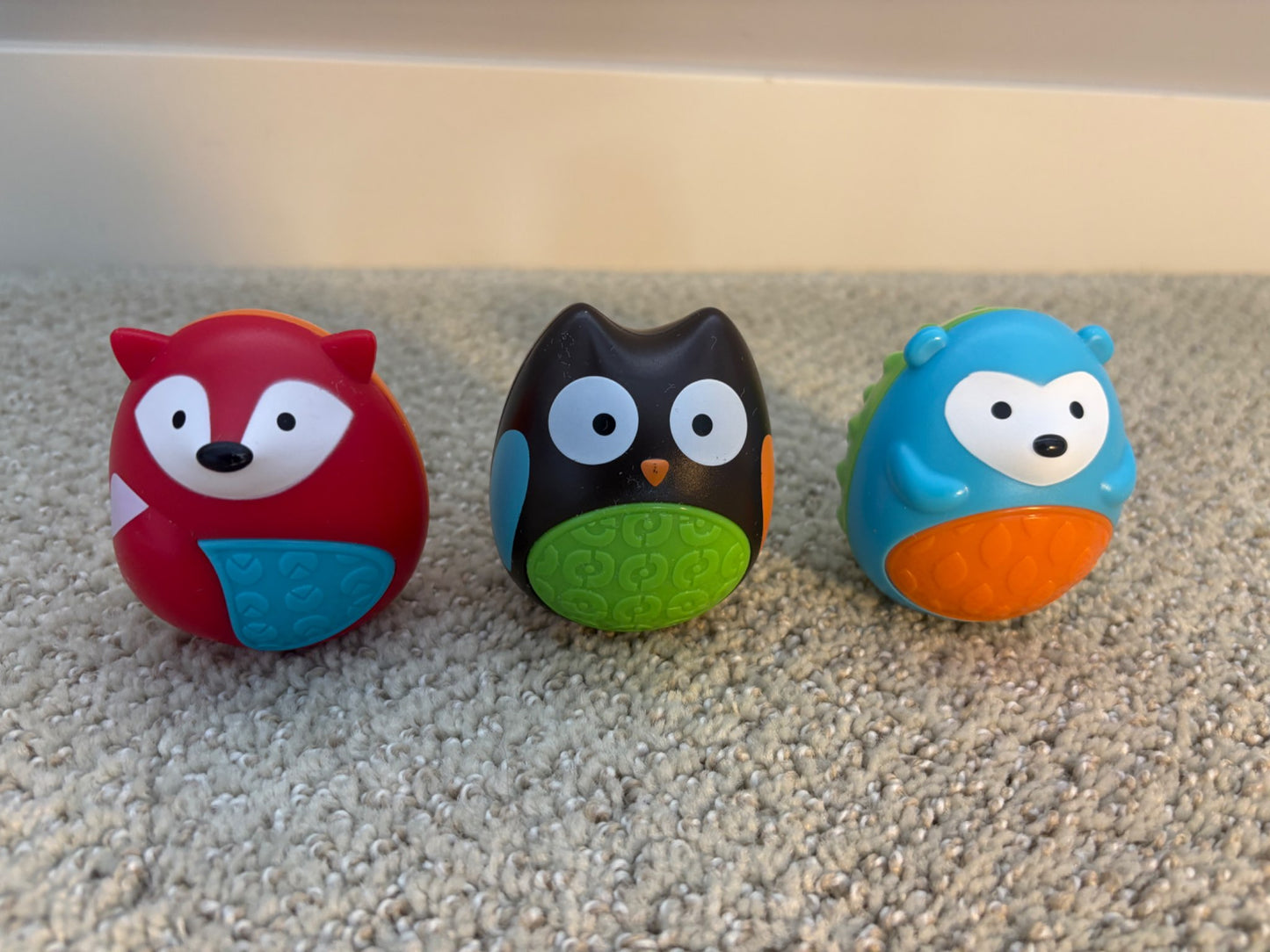 Skip hop 3 egg shaker rattles