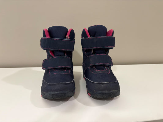 Thinsulate warm little boots size 8, Shoes 8 (Toddler:2-4yr)