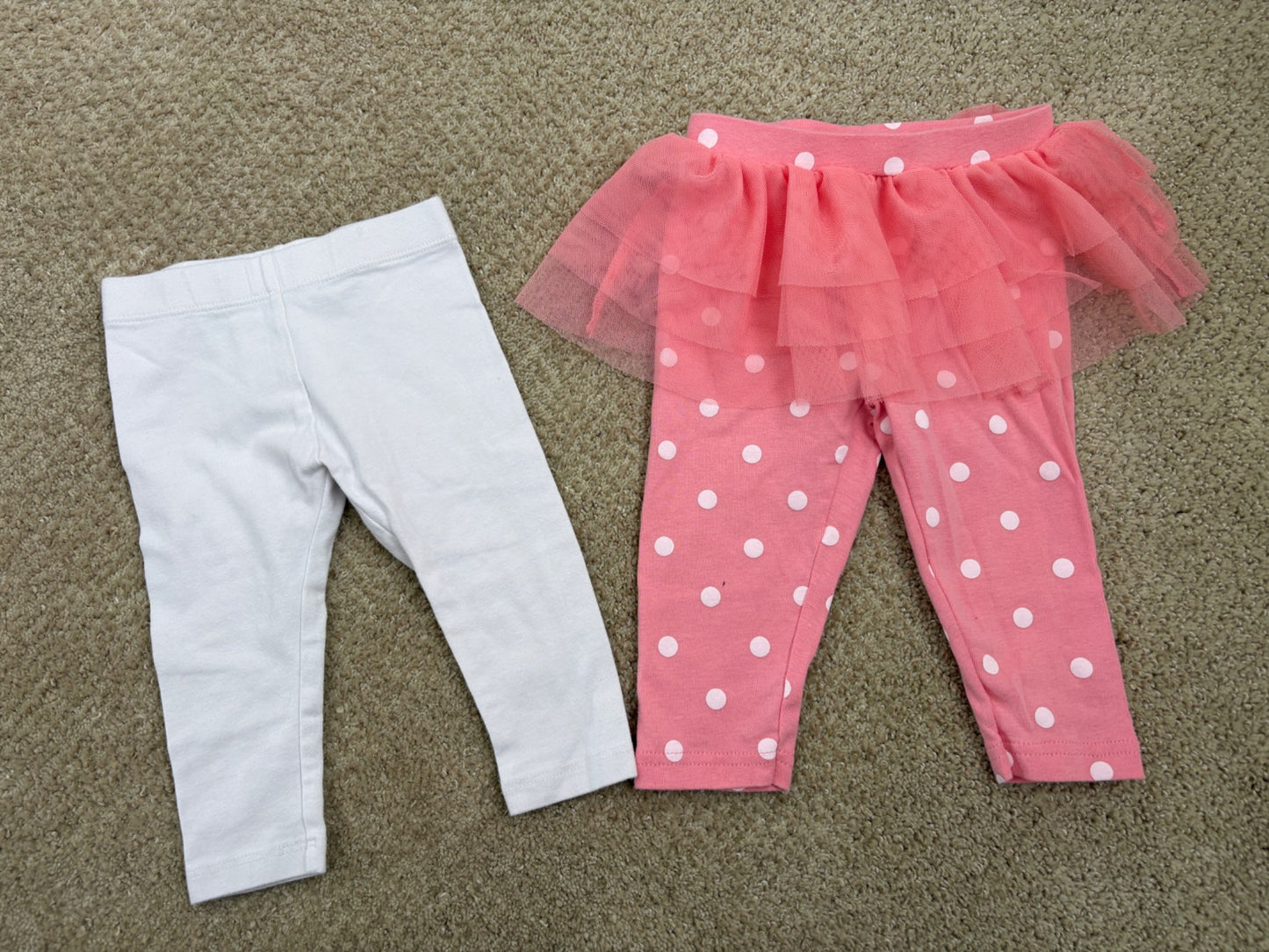 White and polka dot pant bundle 6-9 months , Kids 9 Month (6-9M)