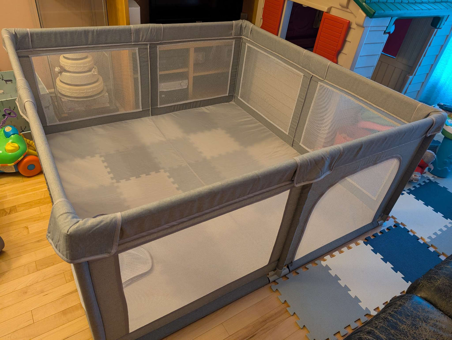 Extra Large Baby Playpen 73"x61" (186 x156cm)