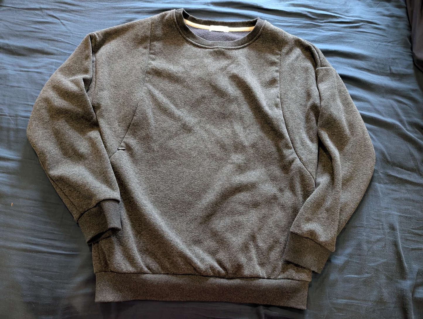 Large grey fleece lined nursing sweater , Maternity L (12-14)