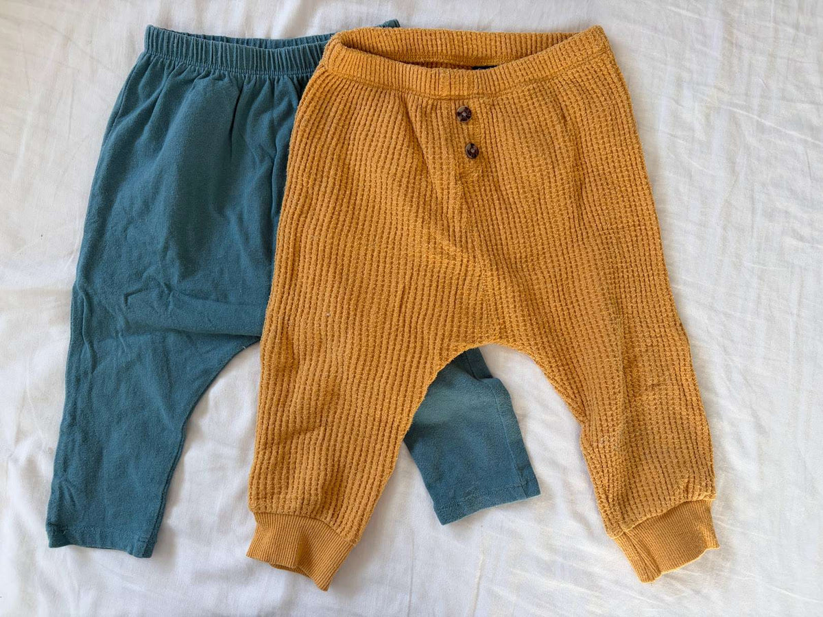 Pair of Old Navy 12-18m Pants, Kids 18 Month (12-18M)
