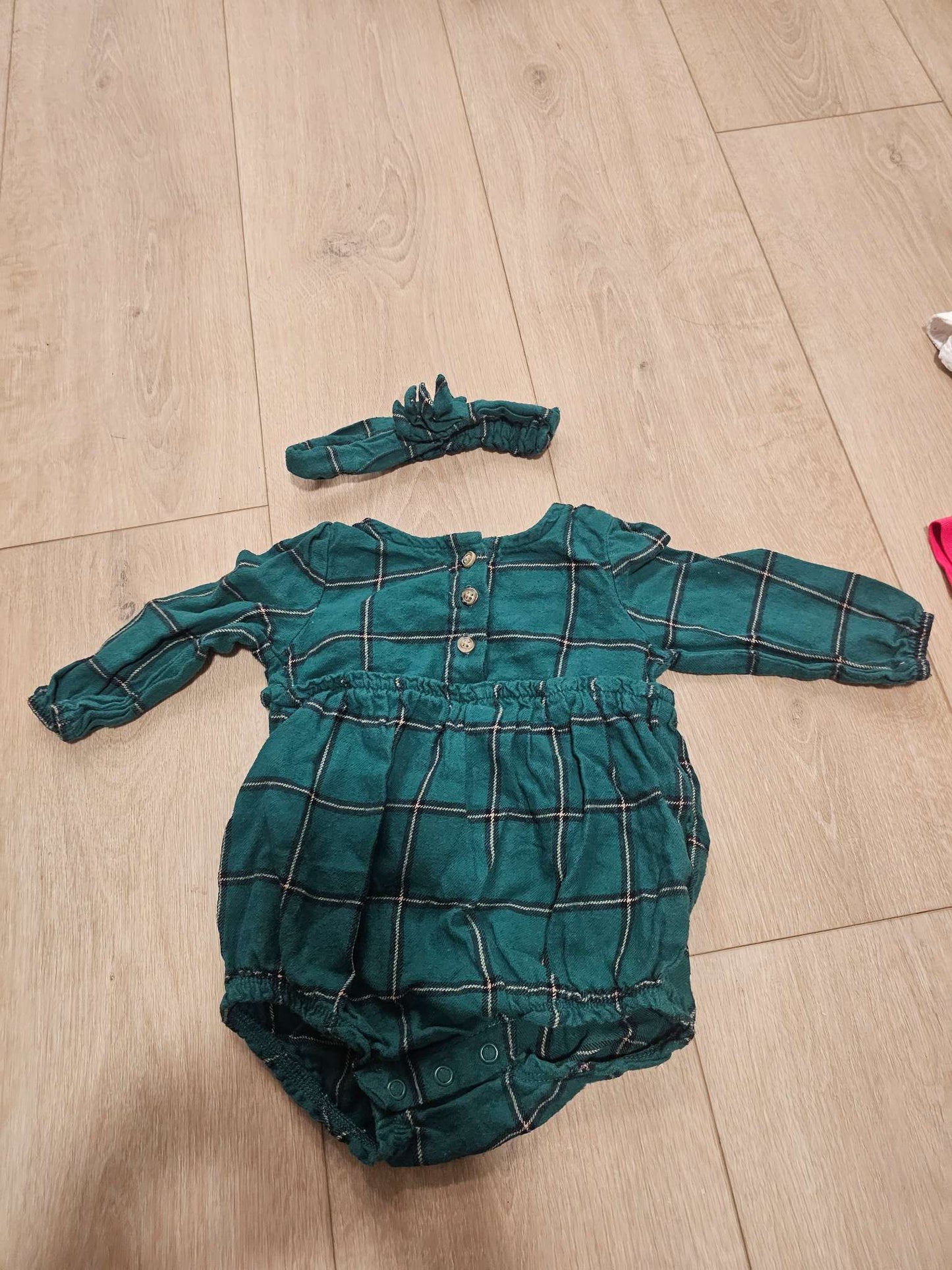 Baby Outfits bundle, Kids 6 Month (3-6M)
