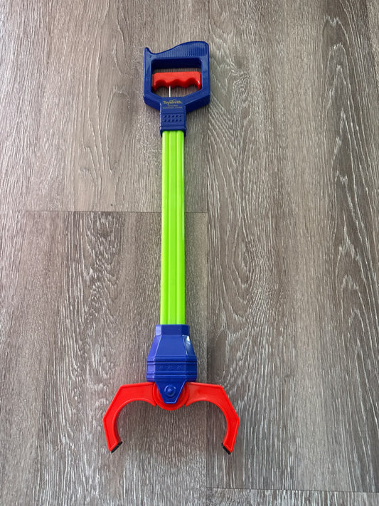 Kids grabbing toy