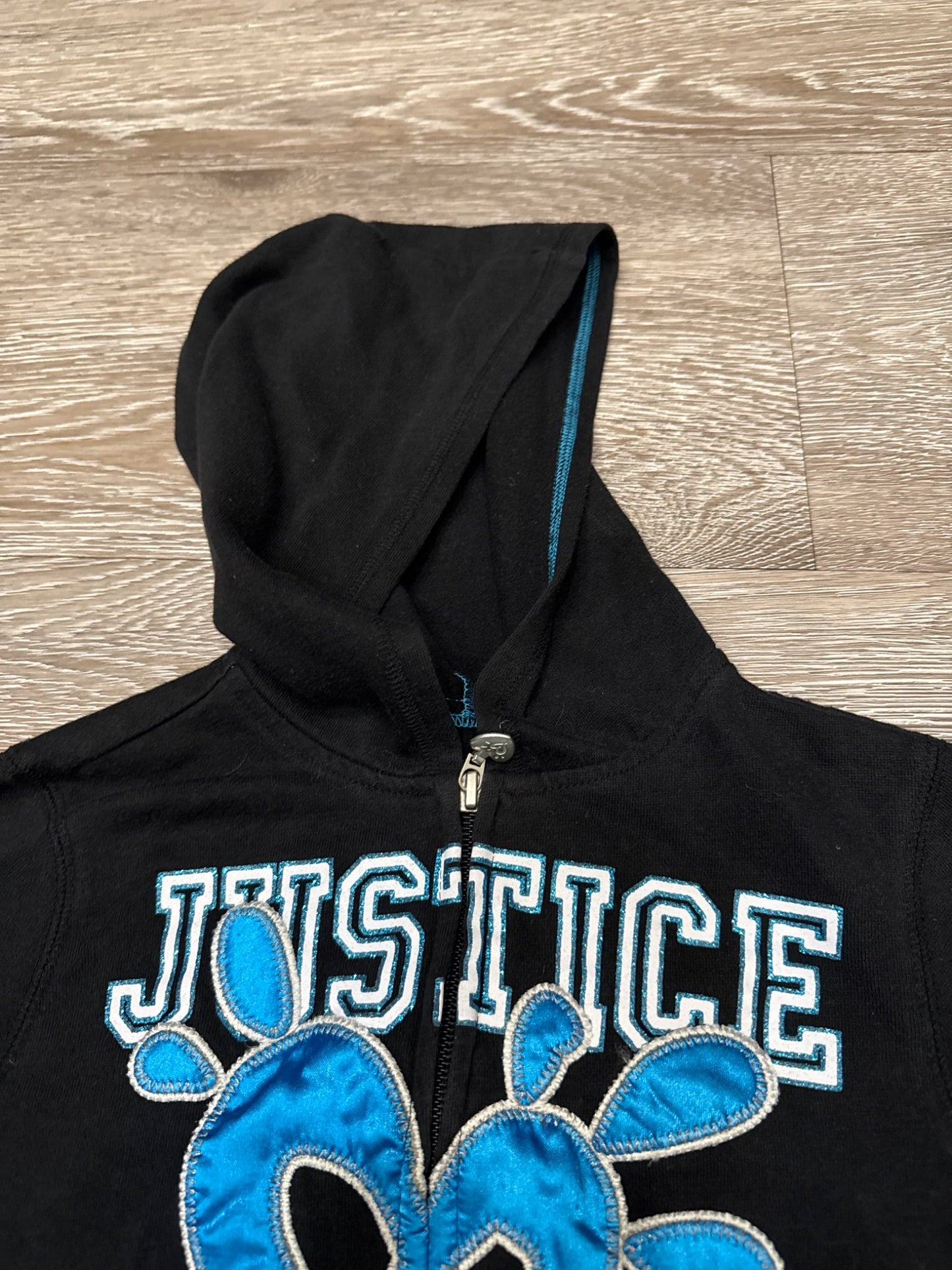 Justice Hoodie Size 7, Kids 7 & 8 (small)