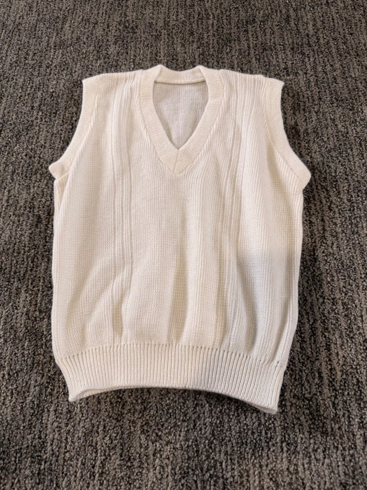 Size approximately 6-7 over vest, Kids 6/6X