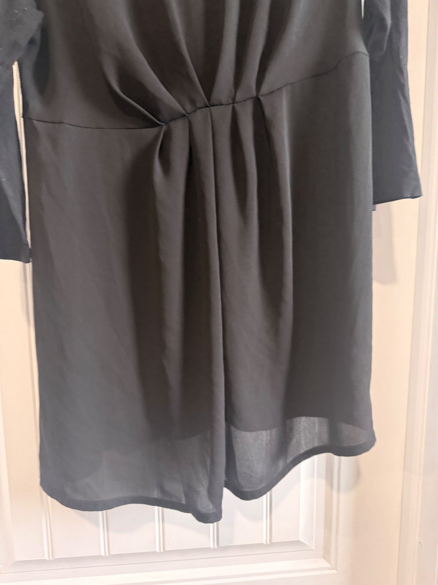 Liz Lange Partially Sheer material maternity top Size Small, Maternity S (4-6)