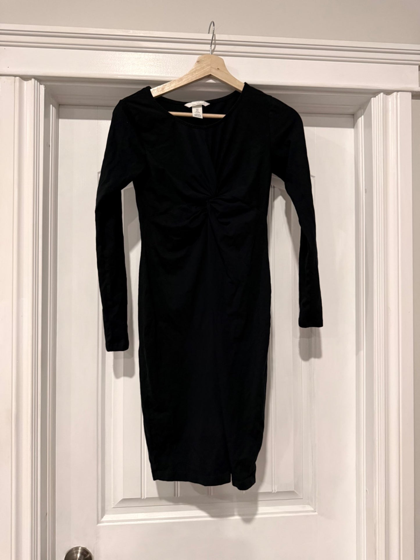 H & M knot front stretchy Maternity dress, Maternity S (4-6)