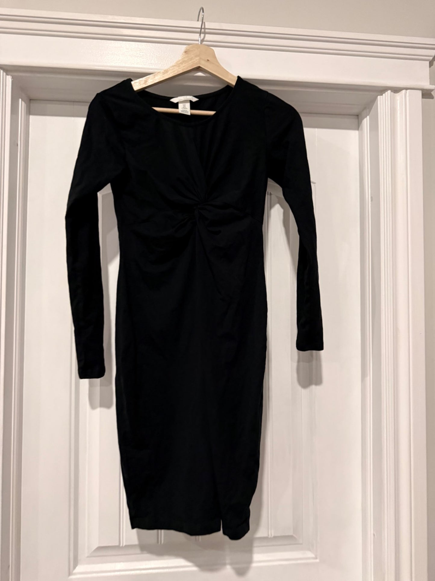 H & M knot front stretchy Maternity dress, Maternity S (4-6)