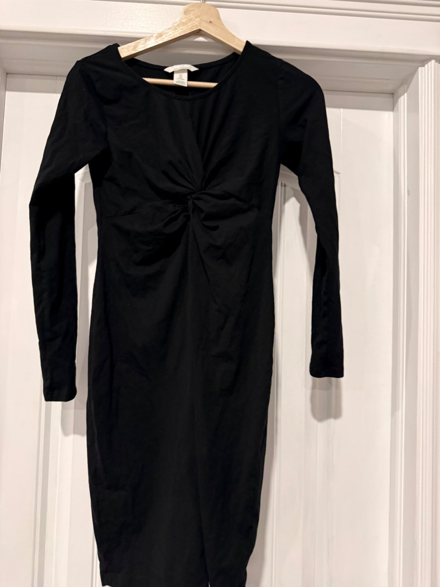 H & M knot front stretchy Maternity dress, Maternity S (4-6)