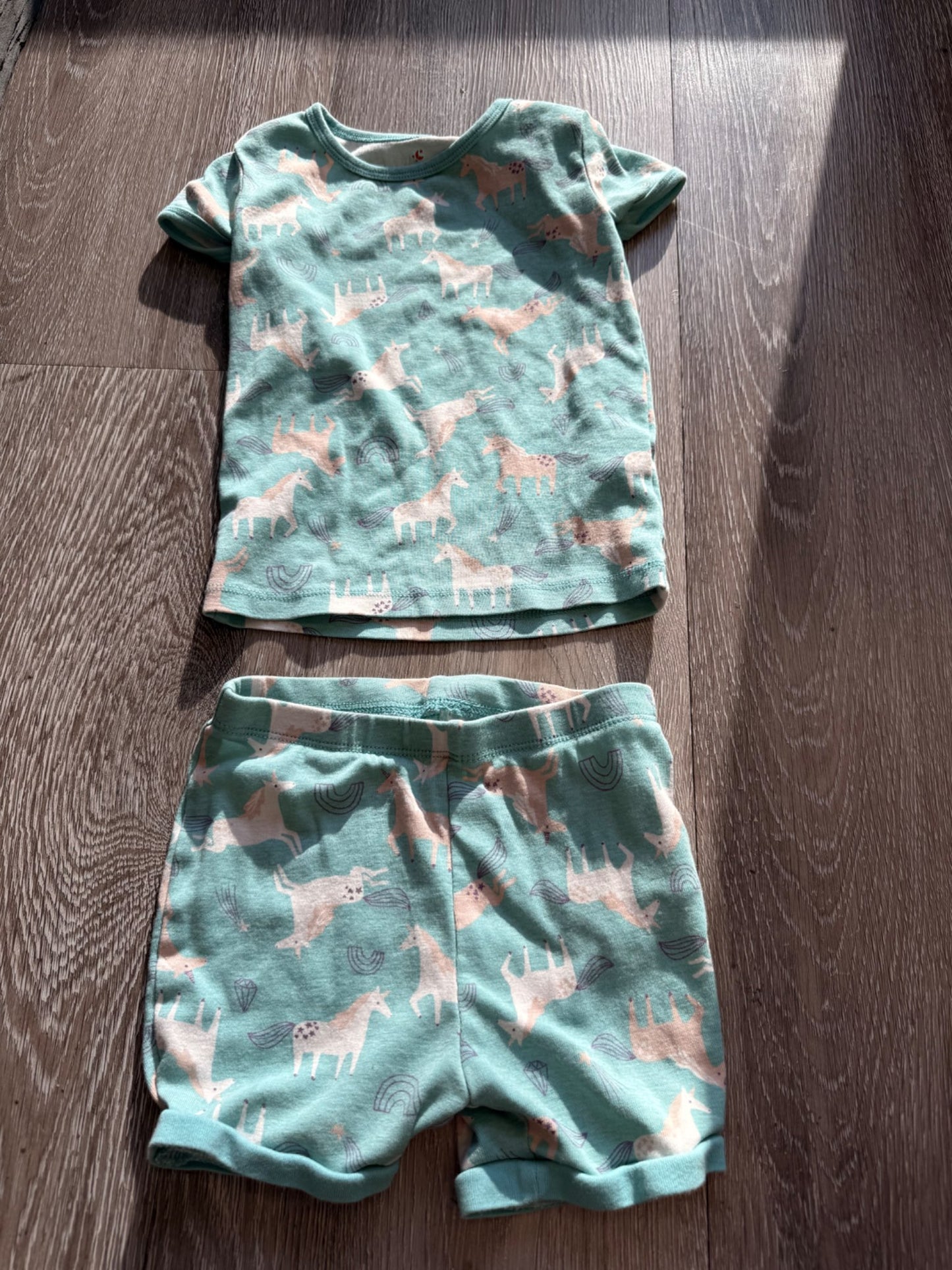 Size 4 Joe Fresh Pajama Short Set bundle of four, Kids 4/4T