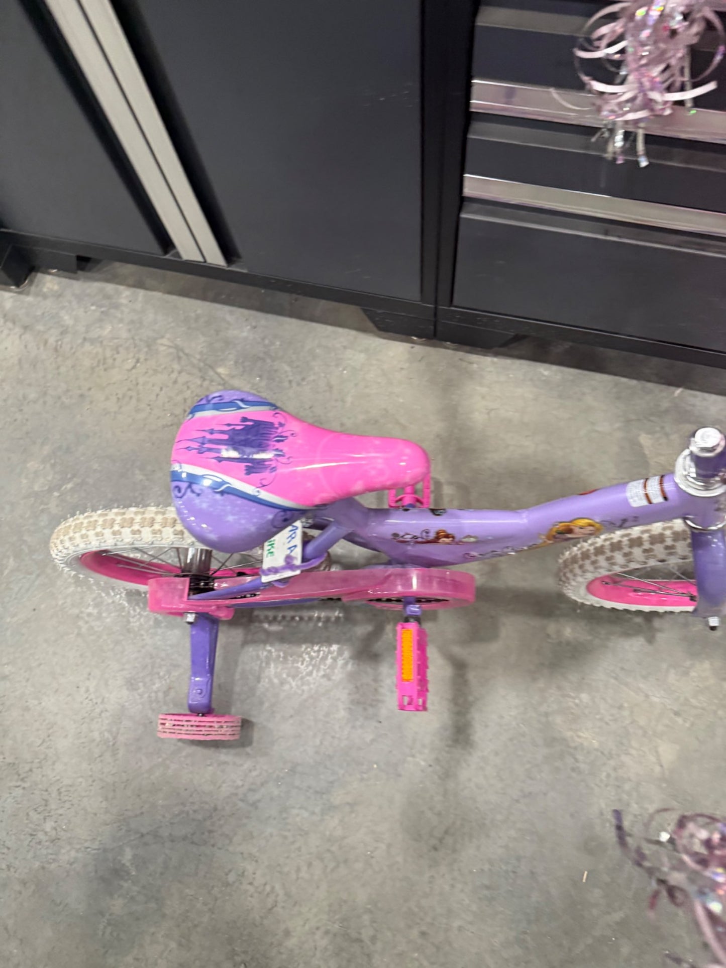 Girls bike from Canadian tire