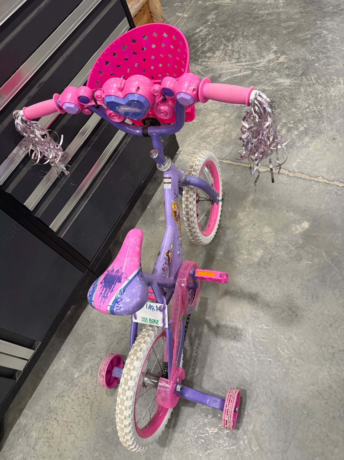 Girls bike from Canadian tire