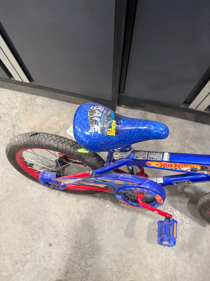 Boys bike from Canadian Tire