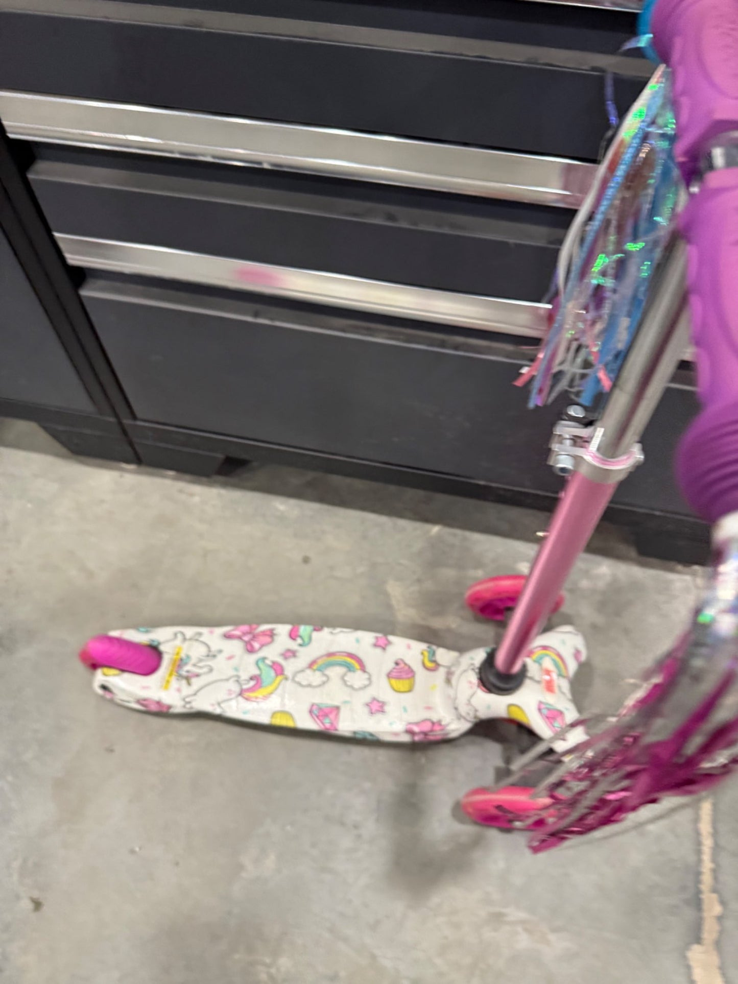 Girls three wheeler scooter