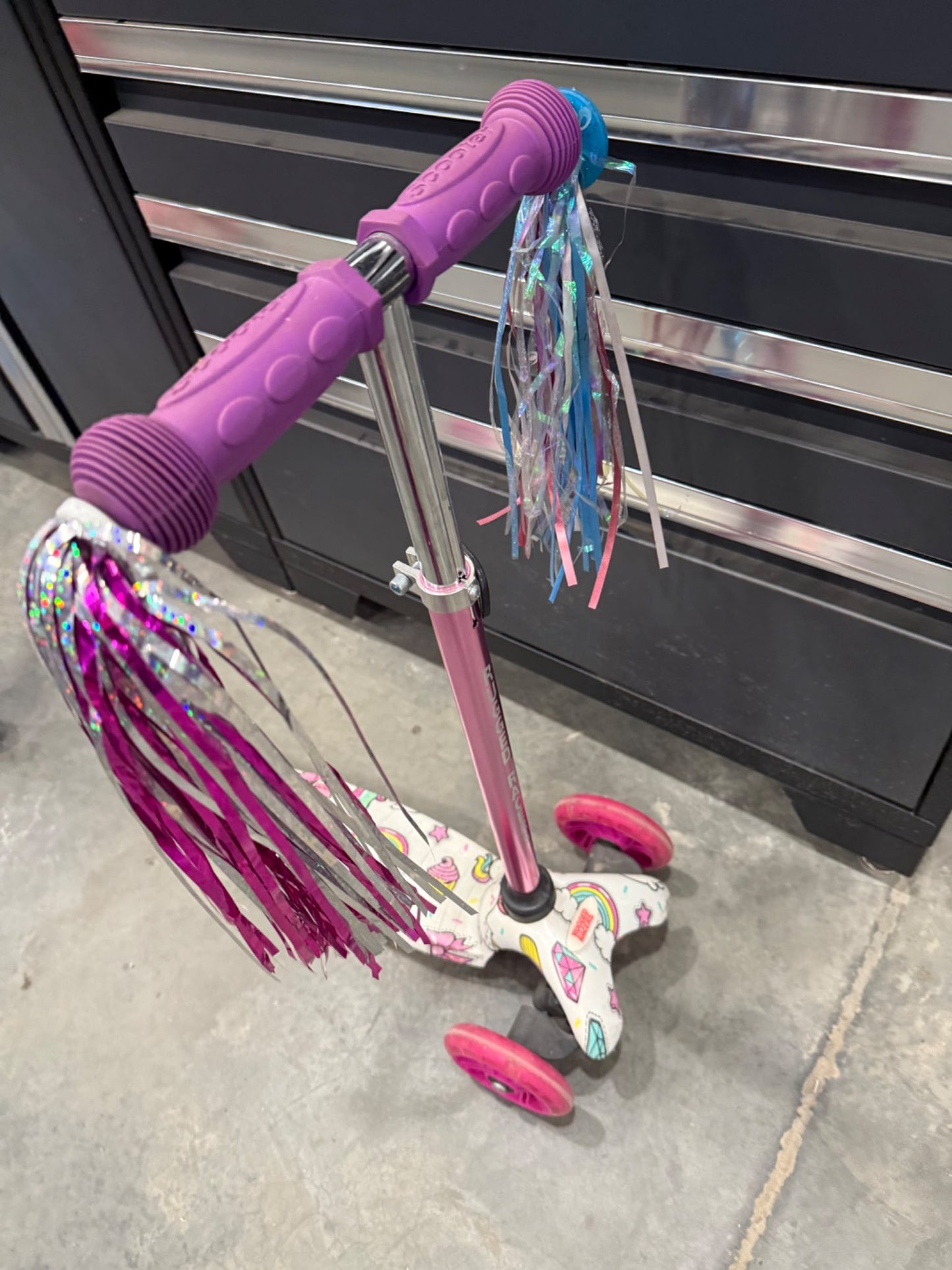 Girls three wheeler scooter