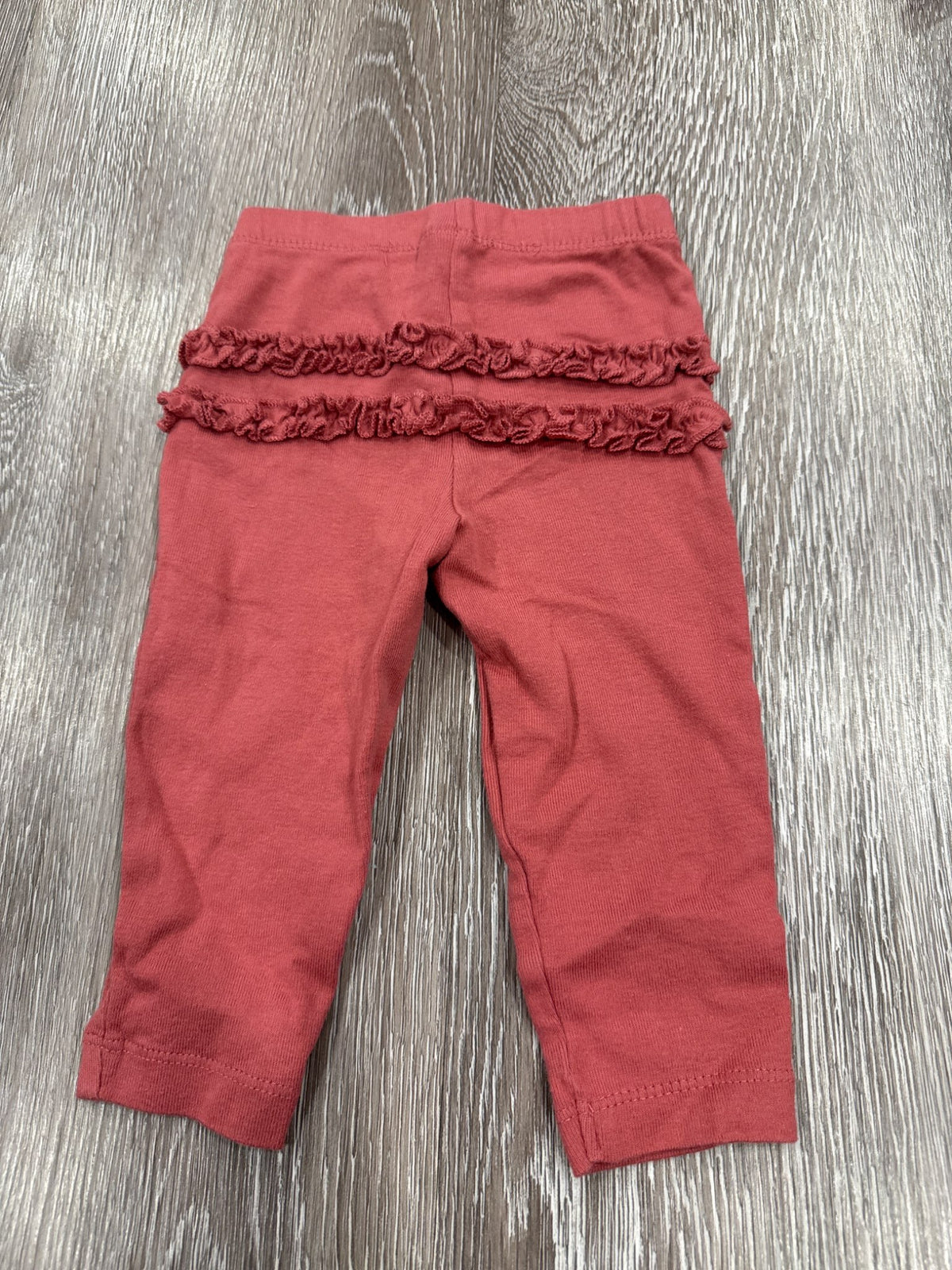 Carter’s nine month ruffle bum leggings, Kids 9 Month (6-9M)