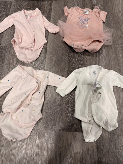 Size 1 month baby girl bundle- Petit Bateau and Beatrix Potter, premium brands, Kids Newborn