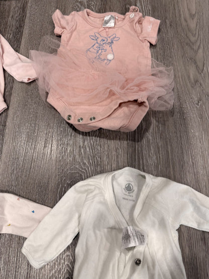 Size 1 month baby girl bundle- Petit Bateau and Beatrix Potter, premium brands, Kids Newborn