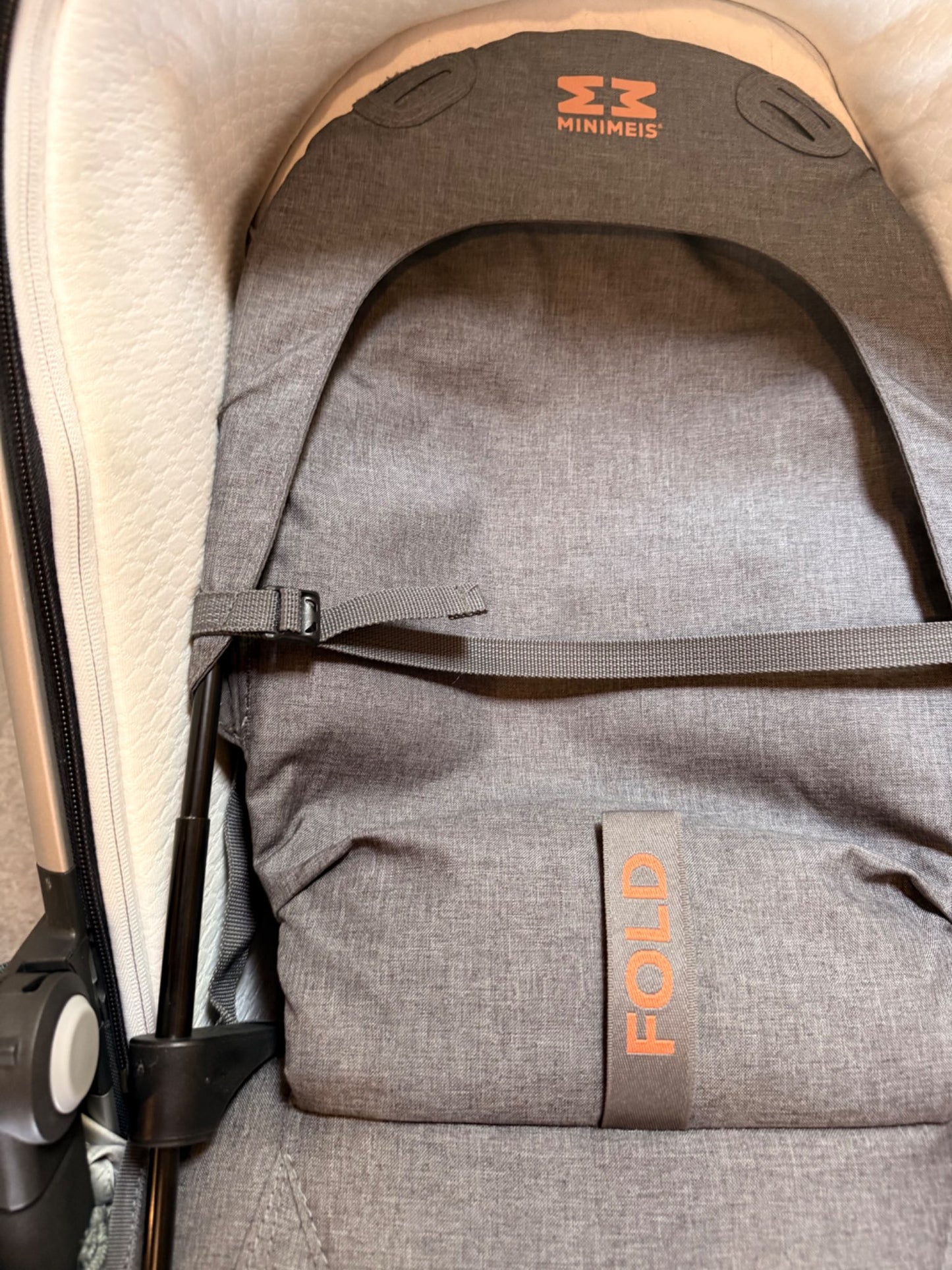 Minimez Hiking Baby Carrier