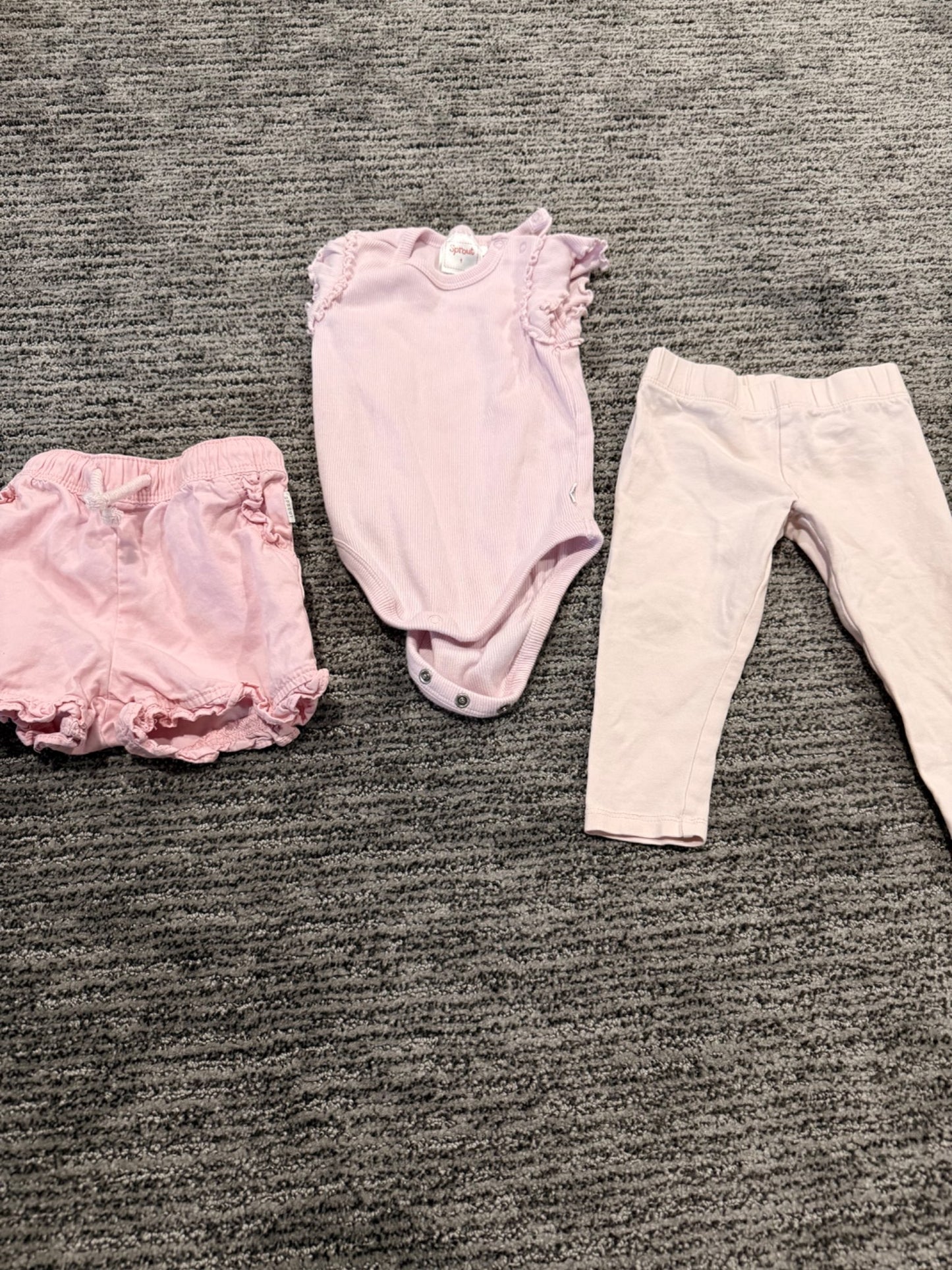 Size 1 pink girls bundle, Kids 12 Month (9-12M)