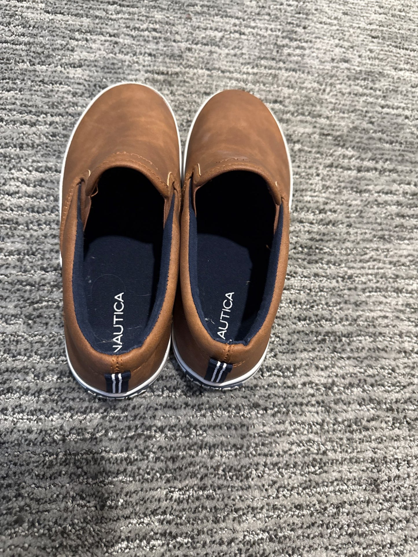 U.S. Size 5 Nautical slip in shoes