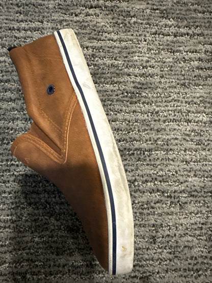 U.S. Size 5 Nautical slip in shoes