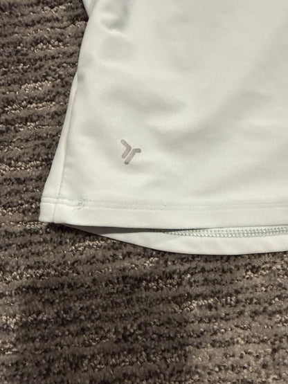 Girls Old Navy active yoga top with cut out in back., Kids 8