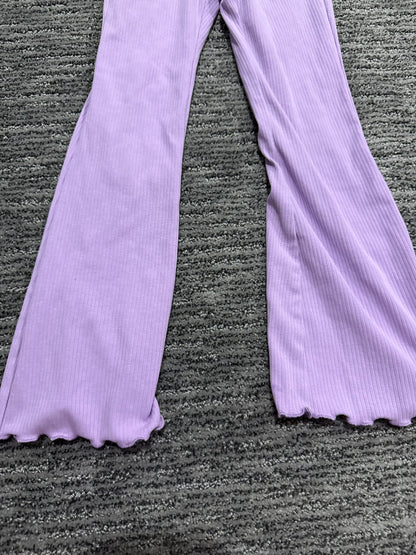 Old navy ribbed and flared with ruffle lavender pants, Kids 6/6X