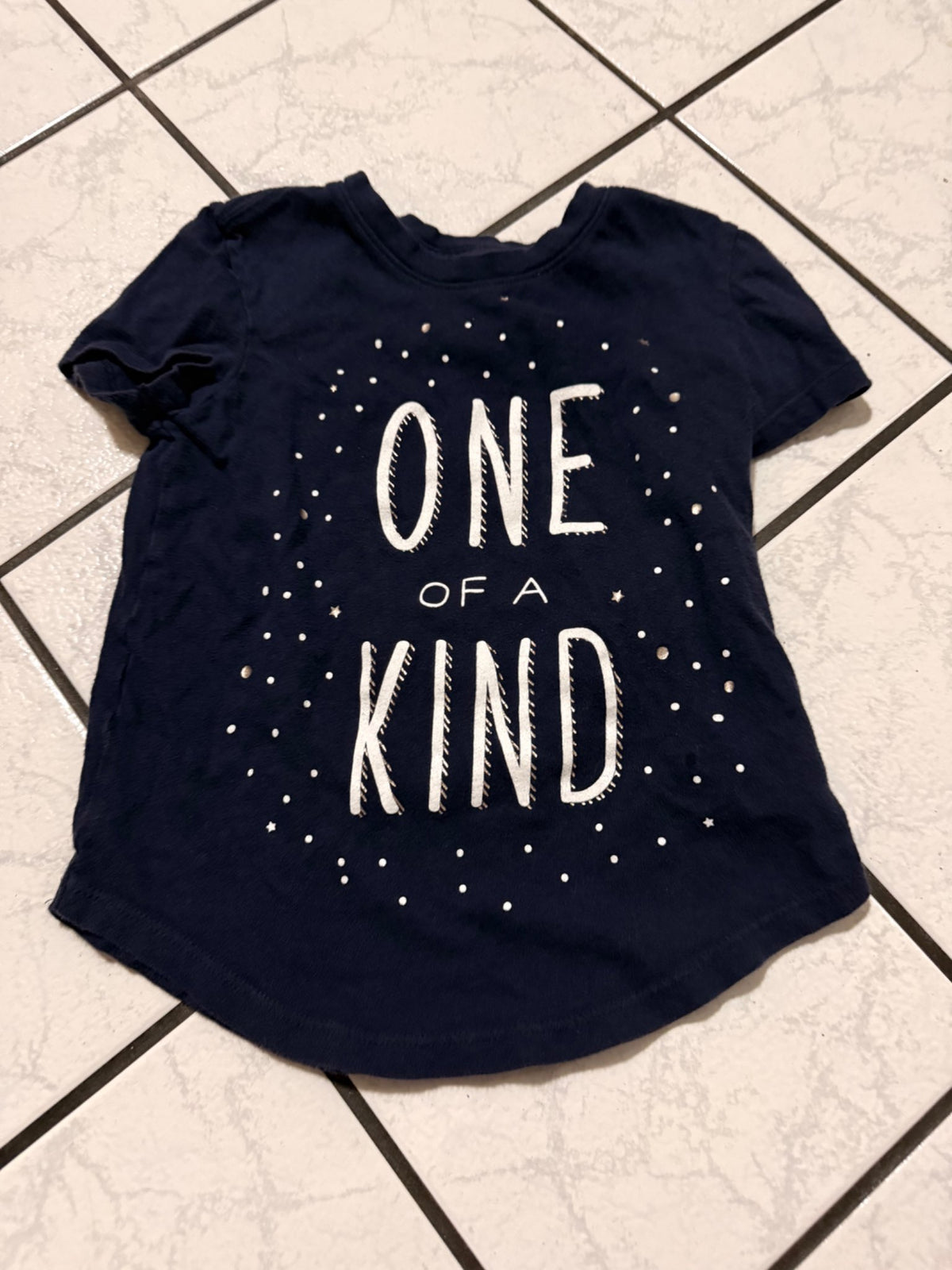 Old Navy One of a Kind t-shirt, size 5 fits smaller, Kids 5/5T