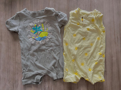 Two short onesies 6-12m, Kids 12 Month (9-12M)