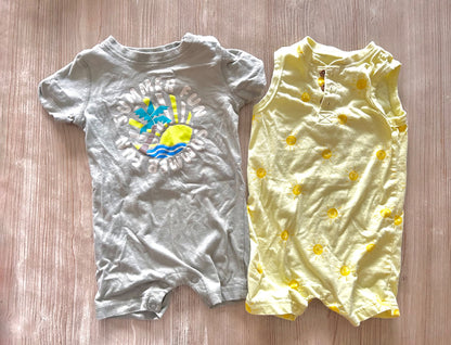 Two short onesies 6-12m, Kids 12 Month (9-12M)