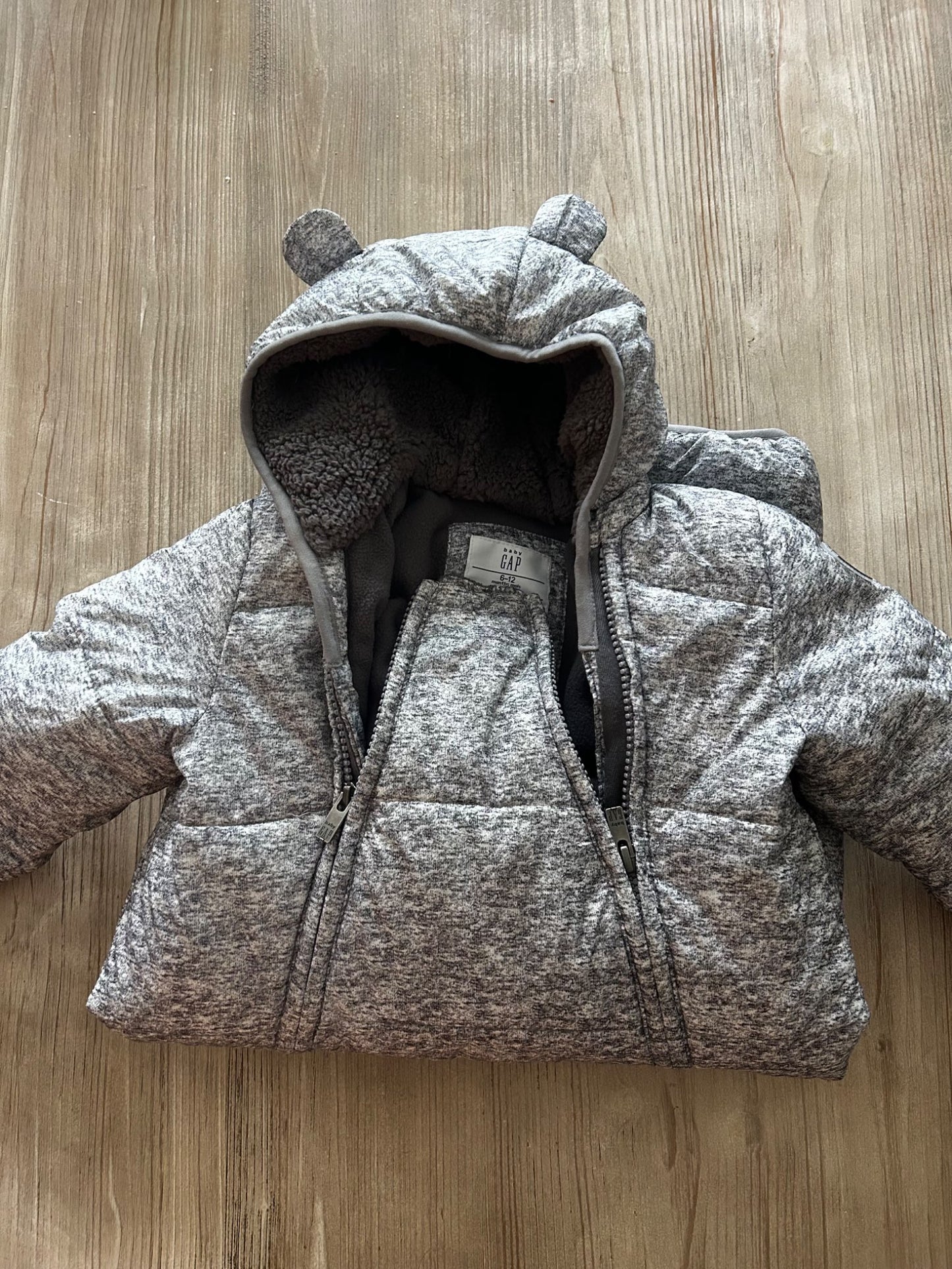 Gap 6-12 month snowsuit , Kids 12 Month (9-12M)