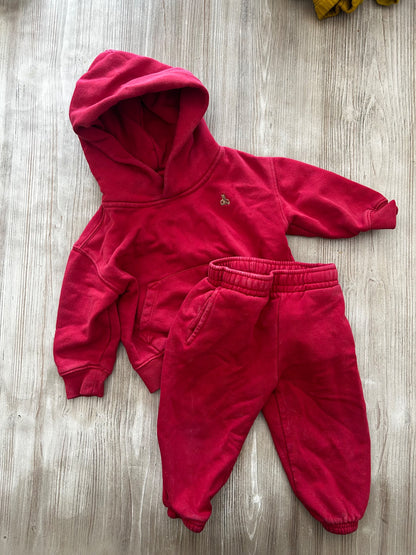 Baby gap red sweatsuit , Kids 24 Month (18-24M)