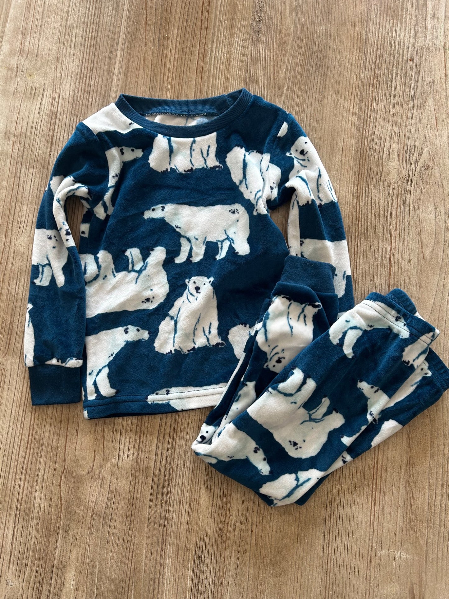 Polar bear 2 piece pjs, Kids 2T