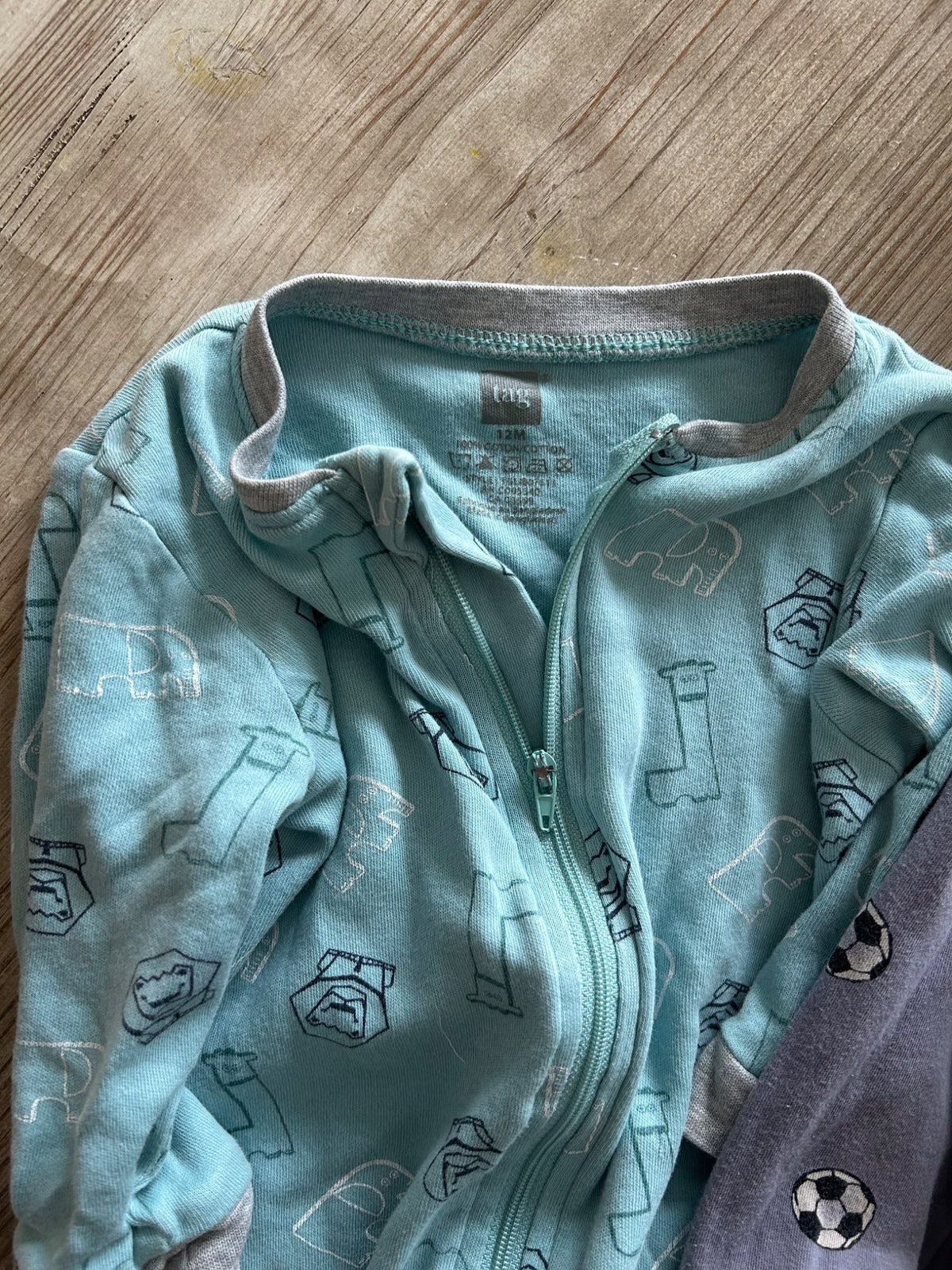 Footed Pjs with zipper, Kids 12 Month (9-12M)