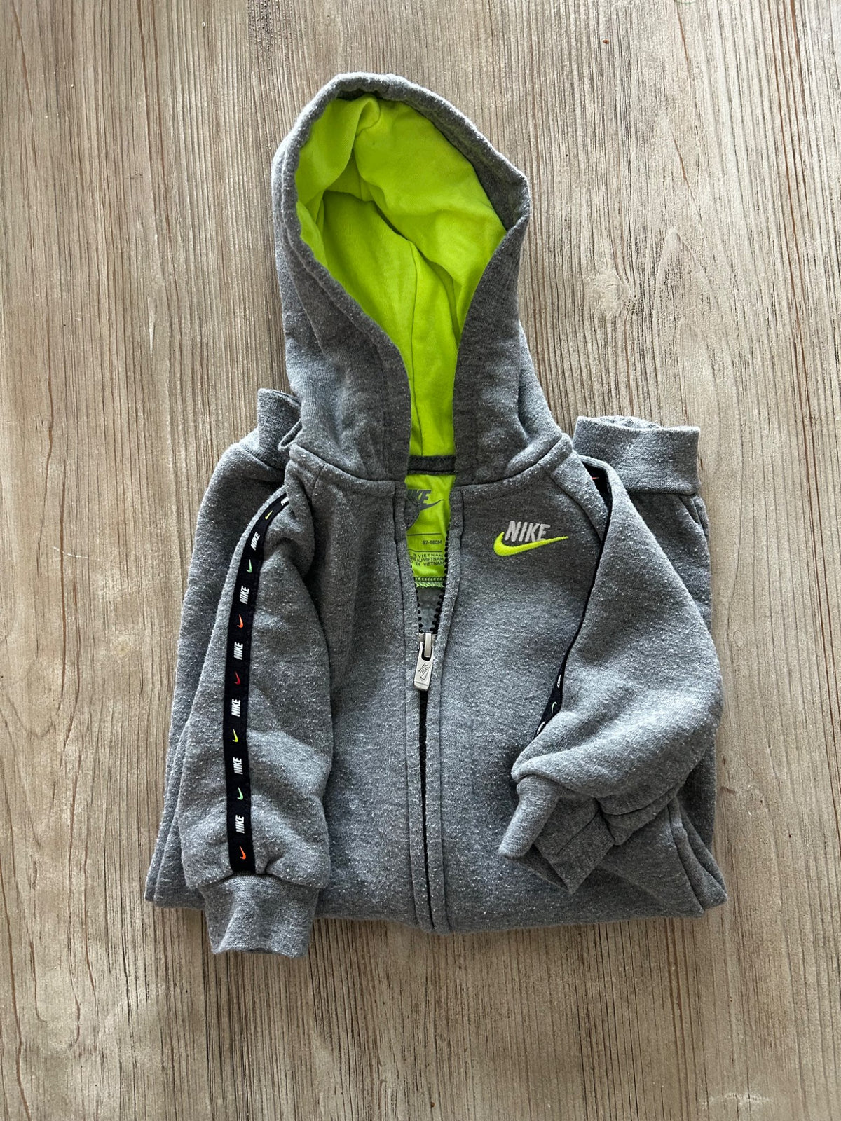 Nike Grey Onsie, Kids 6 Month (3-6M)