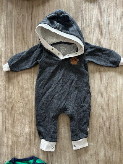 Dark grey Puppy themed Onesie, Kids 6 Month (3-6M)