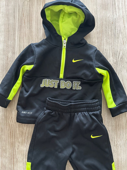 Nike two piece set, Kids 6 Month (3-6M)