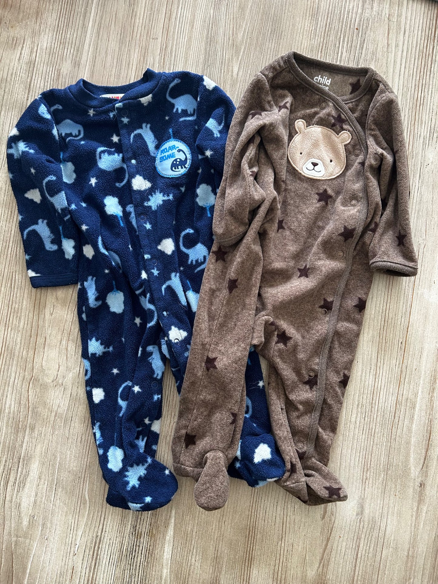 Two fleece 3-6m onesies, Kids 6 Month (3-6M)