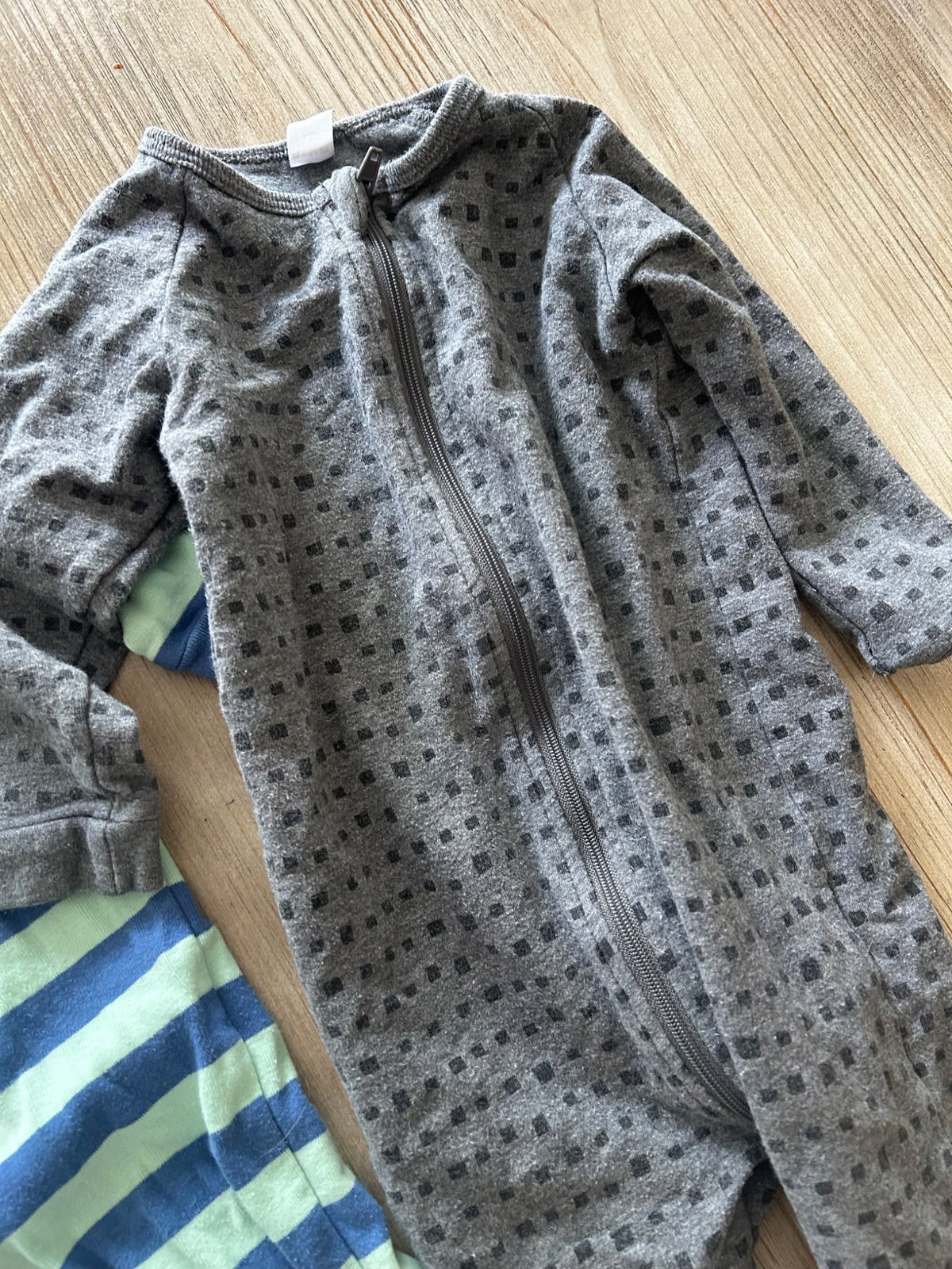 Two zip pjs, Kids 9 Month (6-9M)
